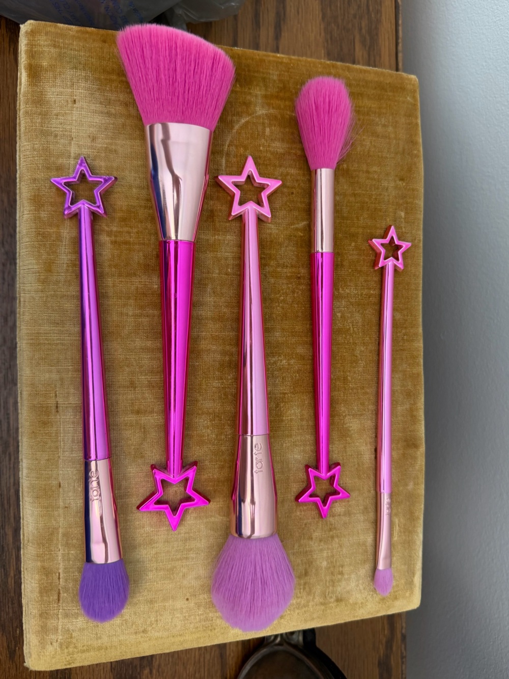 Mixed LOT of Tarte, Toofaced, Sugar Rush makeup brushes